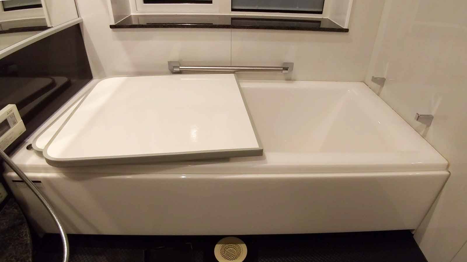 appearance in brown color smart bath 2